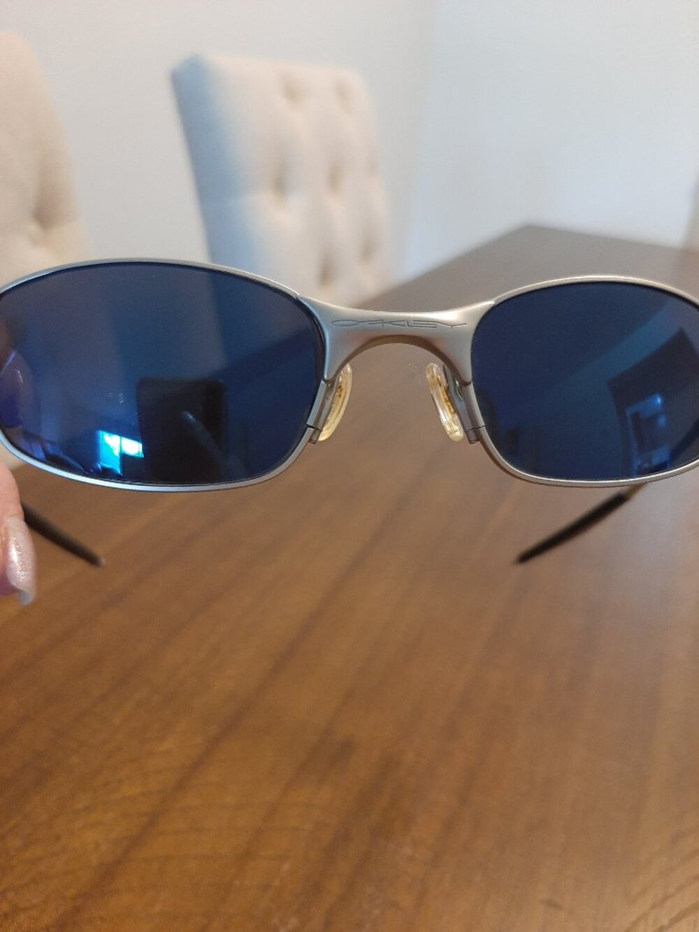 OAKLEY BLUE PRISM UNISEX SUNGLASSES - Picture 3 of 4